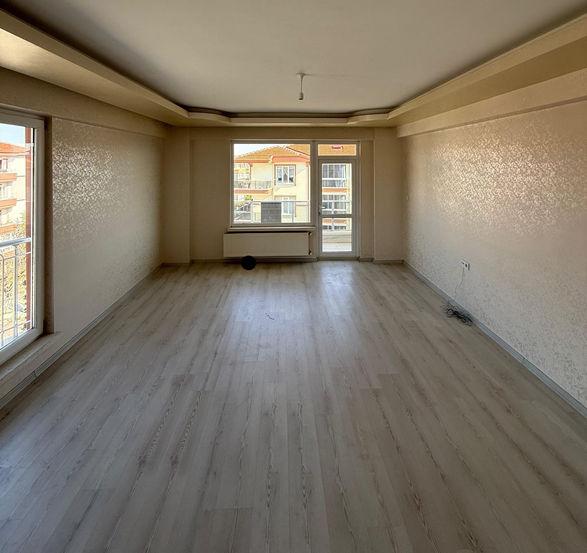 -SATILDI<KANLICA MAH 4+1 DAİRE